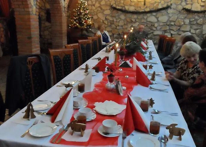 Osrodek Wypoczynkowo - Szkoleniowy Bogdanka *