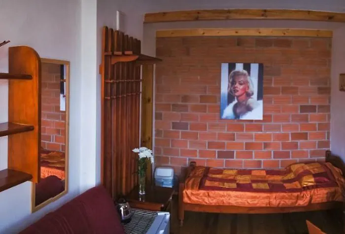 Osrodek Wypoczynkowo - Szkoleniowy Bogdanka